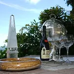 Antiche Pietre Bed & Breakfast 4*