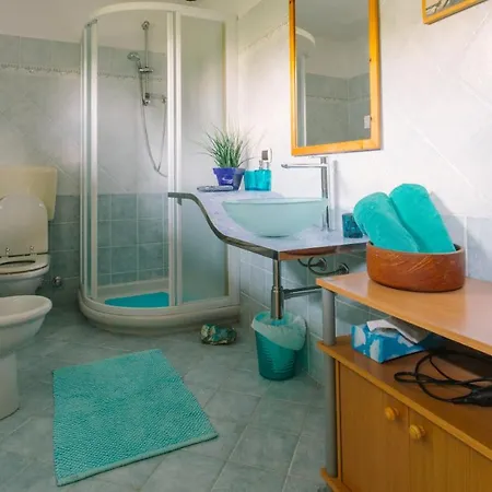 Oda ve Kahvaltı Antiche Pietre Bollengo