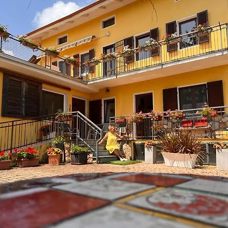 Antiche Pietre Bed & Breakfast *