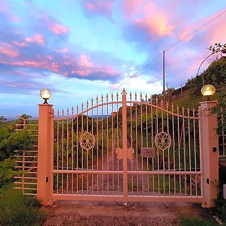 Antiche Pietre Bed & Breakfast